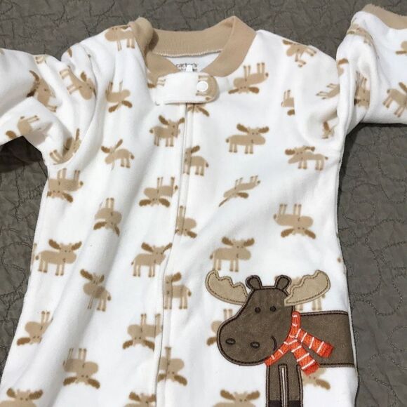 Carter’s  foodies fleece pajama Size 9 month .     A292 - Picture 4 of 4